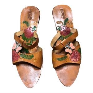 FINDIG‎ Embossed Leather Sandals 8